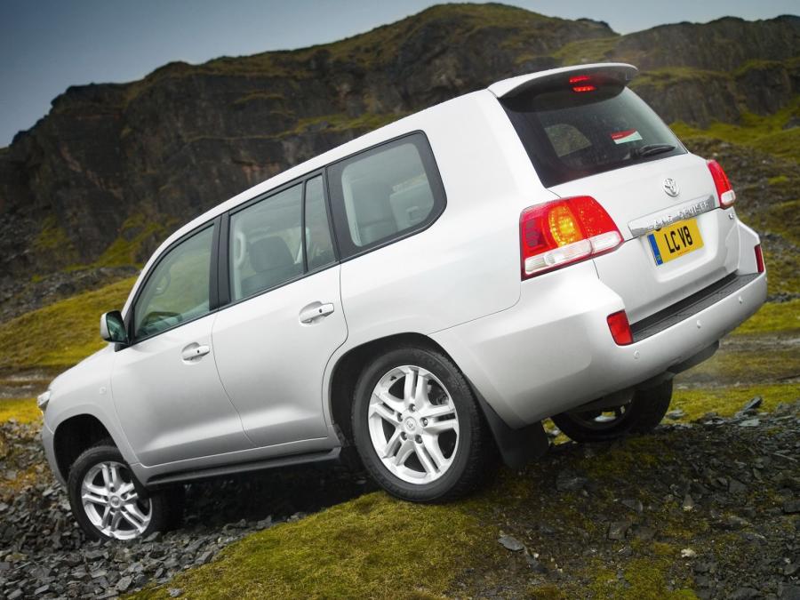  Toyota Land Cruiser 200 V8 2007 года  (UK) (фото 14 из 14)